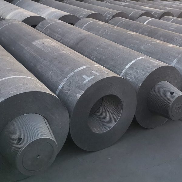 UHP-graphite-electrode-Low-Electrical-ResistanceHigh-Density，lower-consumption-3-600x600